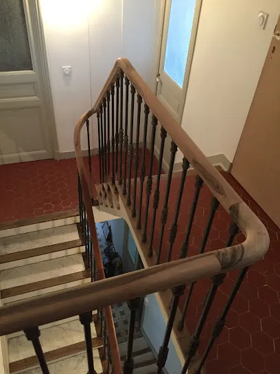Photo de l'entreprise Escaliers sur mesure - Rampiste bois