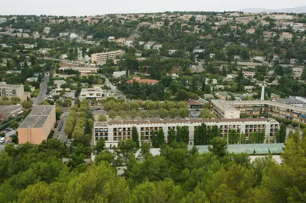 Monte Escalier 13 Fabricant monte escalier Carnoux-en-Provence