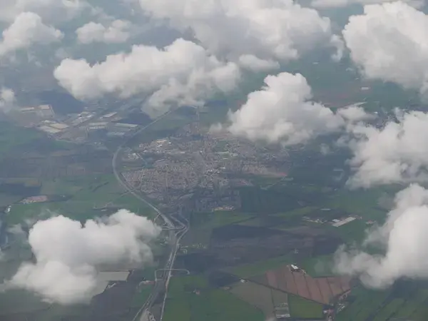 Monte Escalier 13 Fabricant monte escalier Saint-Martin-de-Crau